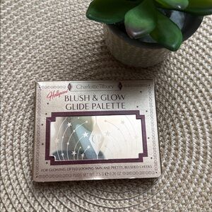 Charlotte Tilbury🔥 Hollywood Blush & Glow Glide Palette